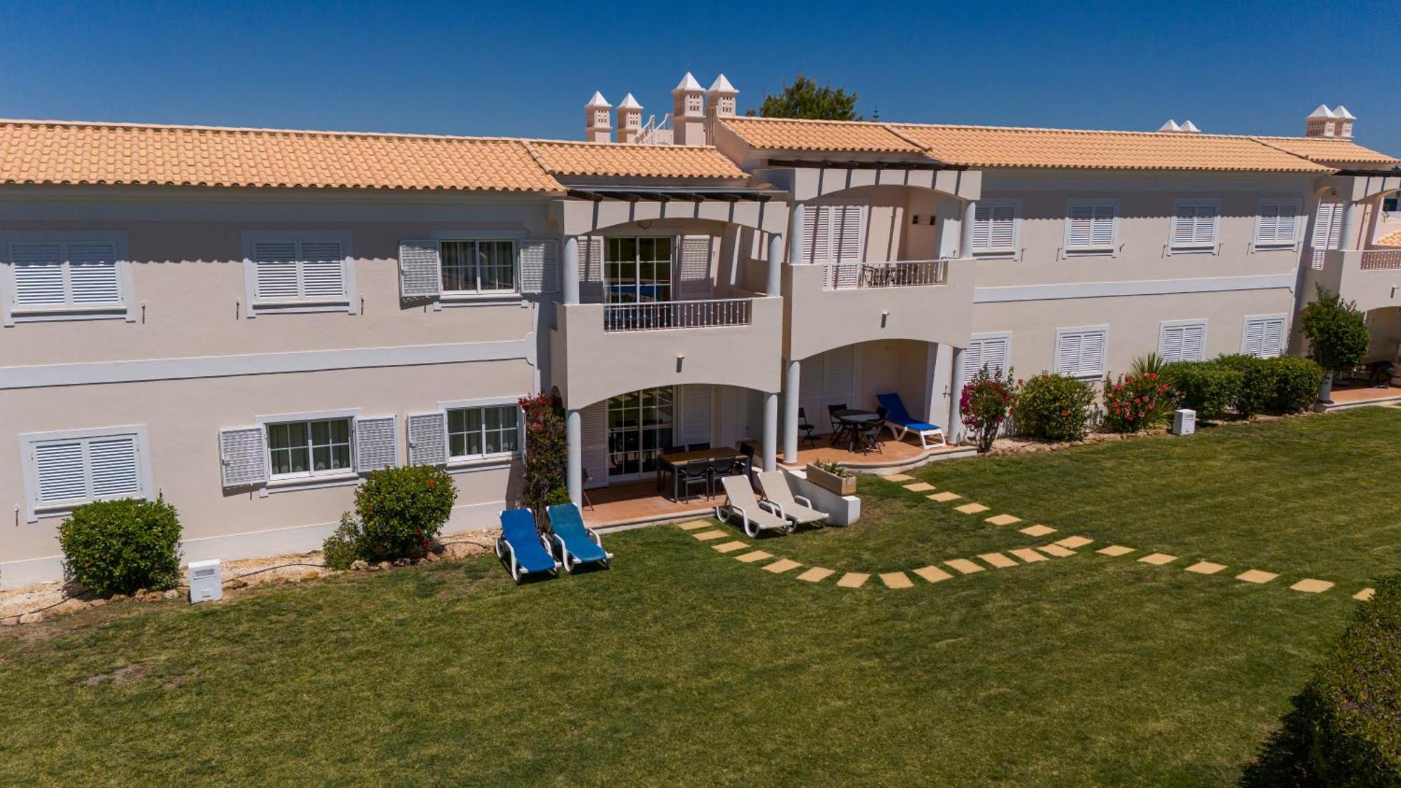 אלבופיירה Apartamento No Condominio Baia Village Com Piscina מראה חיצוני תמונה