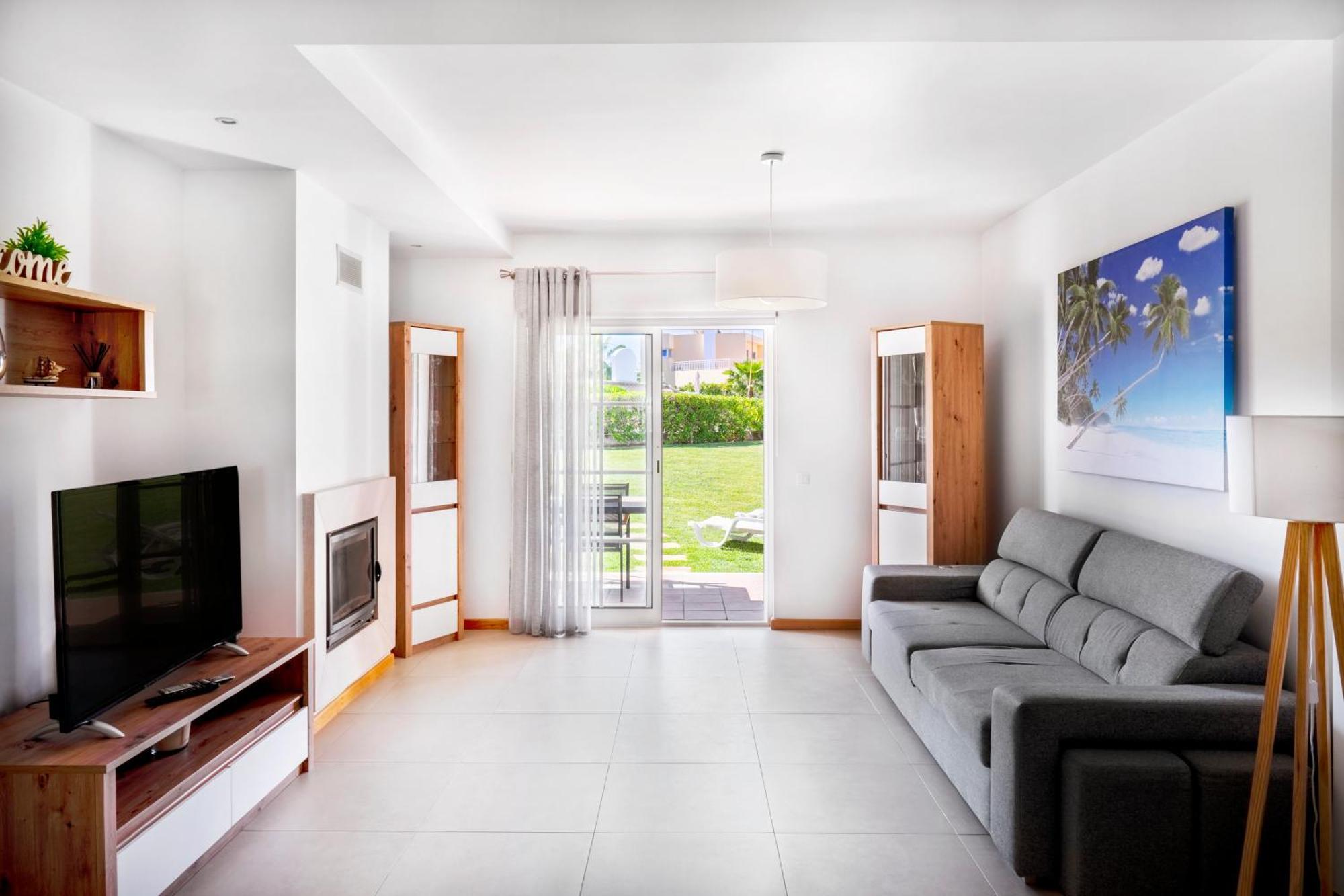 אלבופיירה Apartamento No Condominio Baia Village Com Piscina מראה חיצוני תמונה